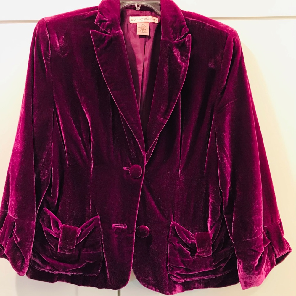 Bandolino Crushed Velvet Jacket. Size 10.